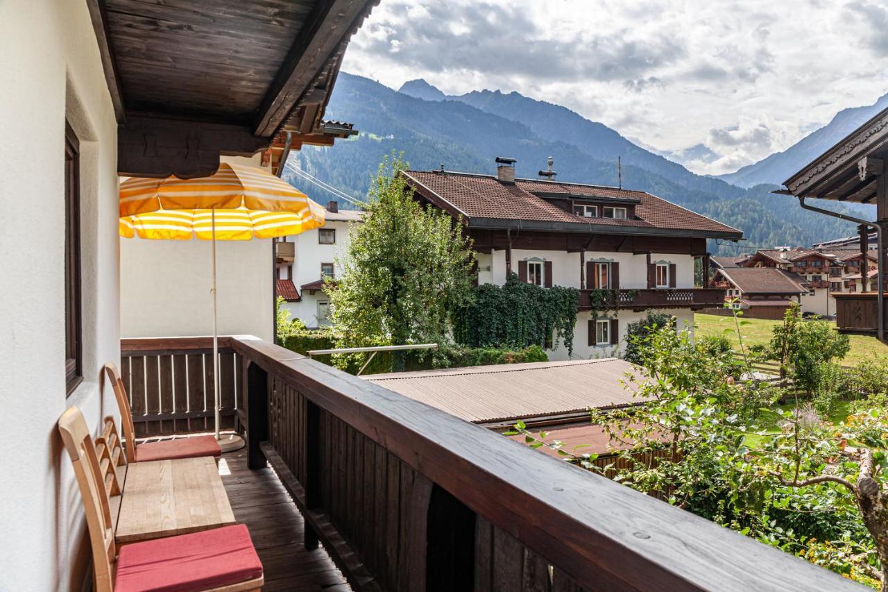 Ferienwohnung Galerie Kaiser Mayrhofen Exterior photo